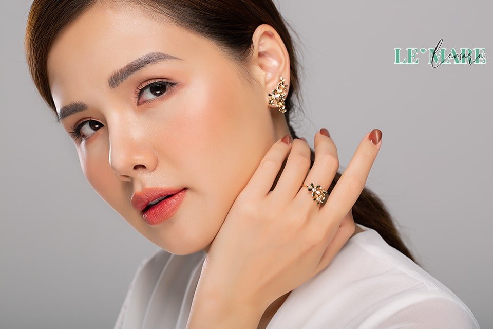 Nàng đã biết 4 nguyên tắc phối trang sức cực đơn giản? Le'mare Jewelry LMJ