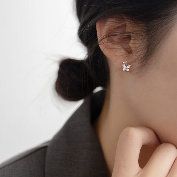 Khuyên tai bạc Le'Mare Jewelry M04404 - Ảnh 5