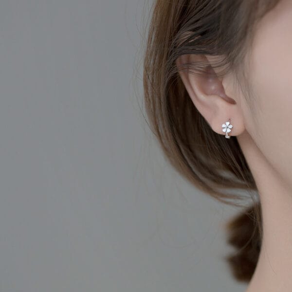 Khuyên tai bạc Le'Mare Jewelry M01439 - Ảnh 3
