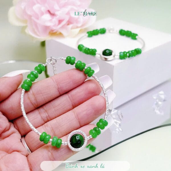 Vòng tay ống bạc bánh xe thạch anh xanh lá Le'Mare Jewelry – Gợi ý món quà độc đáo và ý nghĩa dành tặng người phụ nữ trân quý trong các dịp kỷ niệm, ngày lễ 20/10, 8/3...