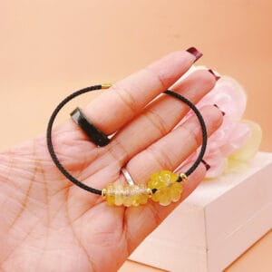 Vòng tay dây cáp bánh xe mix cỏ 4 lá thạch anh tóc vàng Le'Mare Jewelry – Gợi ý món quà độc đáo và ý nghĩa dành tặng người phụ nữ trân quý trong các dịp kỷ niệm, ngày lễ 20/10, 8/3... Le'mare Jewelry LMJ