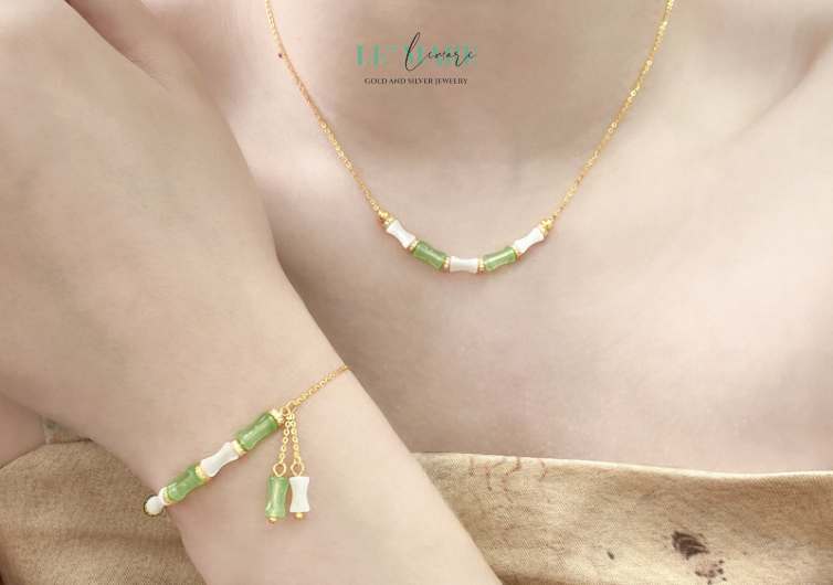 Dây Chuyền Ngọc Bích Trúc Tường – Khi vẻ đẹp dịu dàng mang đến điều lành BNDC44 🎁 Quà tặng mẹ – như lời chúc bình an và trường thọ🎁 Quà tặng vợ – thay cho lời cảm ơn vì sự kiên nhẫn, thủy chung 🎁 Quà tặng bạn gái, người yêu – lời chúc em luôn vững vàng và toả sáng 🎁 Quà tặng cao cấp – một món quà mang linh khí, xứng đáng với người phụ nữ bạn trân trọng nhất