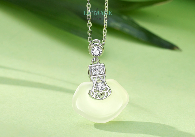 Dây Chuyền Ngọc Bích – Vẻ Đẹp Thanh Khiết Nơi Cổ Ngọc Le'mare Jewelry LMJ