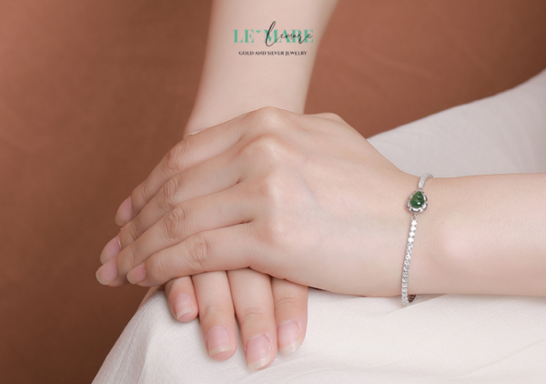 Thanh Lô – Vòng Tay Ngọc Bích Nữ Gửi Gắm May Mắn Trong Từng Đường Nét BNVT10 BNVT10 - Ảnh 4