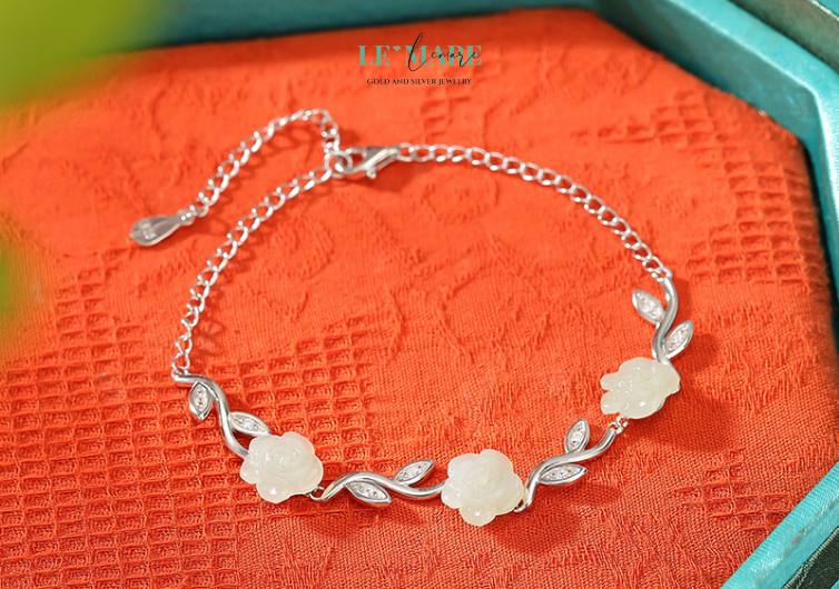 Vòng tay ngọc bích nữ Florabéa – Khi Hoa Lá Và Ngọc Bích Cùng Thì Thầm Trên Cổ Tay BNVT18 Le'mare Jewelry LMJ