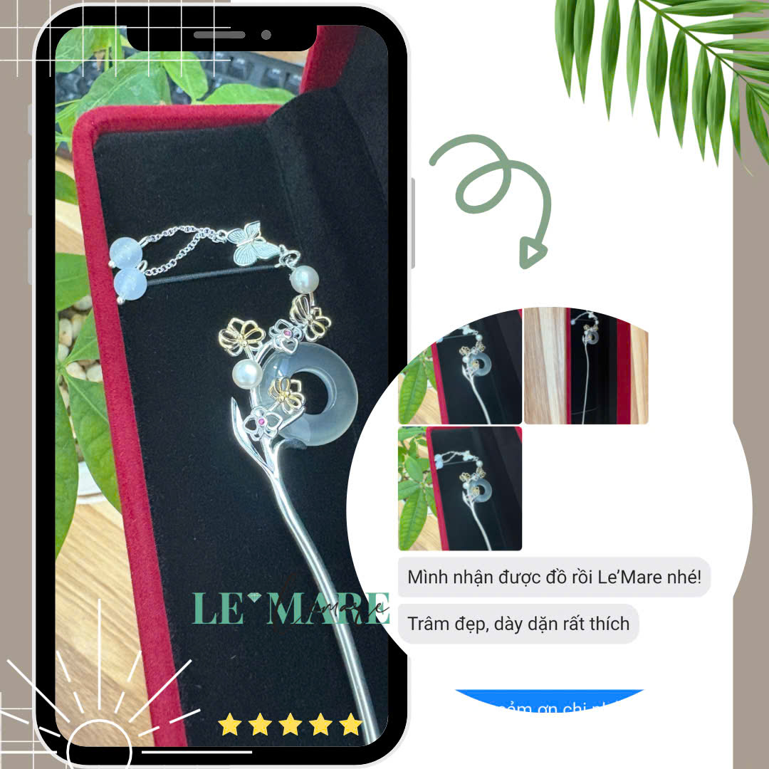 Trâm Cài Tóc Ngọc Bích Cánh Sen Đầu Tiên BNTC35 Le’Mare LMJ – Nơi gửi gắm vẻ đẹp truyền thống qua nghệ thuật hiện đạiLe’Mare LMJ tự hào gìn giữ tinh thần thủ công truyền thống kết hợp cùng cảm hứng hiện đại. Mỗi sản phẩm trâm cài bạc, trâm cài ngọc đều là một câu chuyện được kể bằng sự tận tâm của người nghệ nhân, để mỗi người phụ nữ đều có thể mang trên tóc mình một dấu ấn riêng, lặng lẽ nhưng đầy kiêu hãnh.
